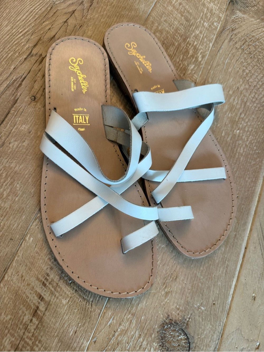 Seychelles So Precious White Leather Crisscross Slide Sandals